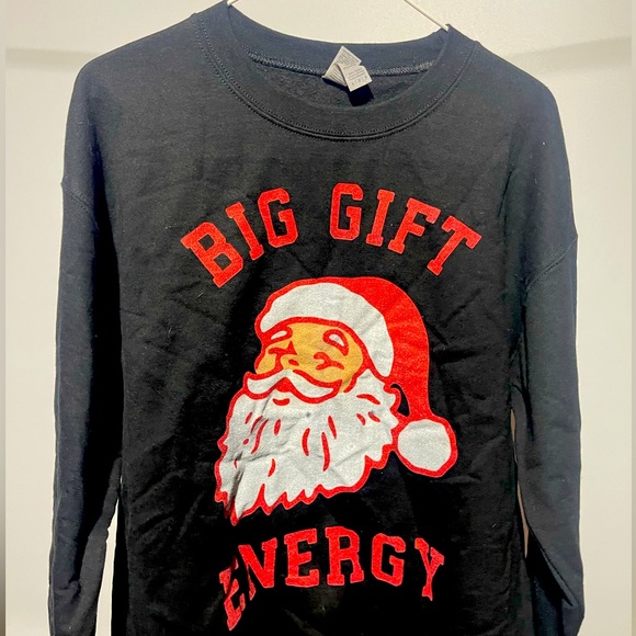 Medium sweater !!! - Picture 2 of 3